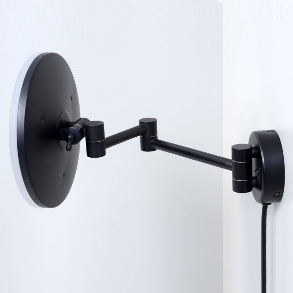 Зеркало с LED-подсветкой и 3-х кратным увеличением