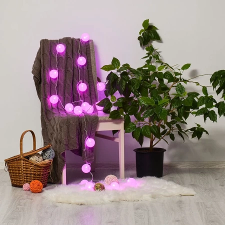 Электрогирлянда светодиодная Vegas Нить с Хлопковыми шарами розовый 1.5 м