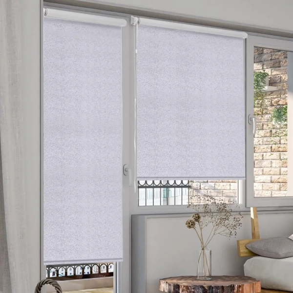 Рулонные шторы блэкаут Старк для балконной двери с блестками цвет серый Рулонные шторы блэкаут Старк для балконной двери с блестками цвет серый