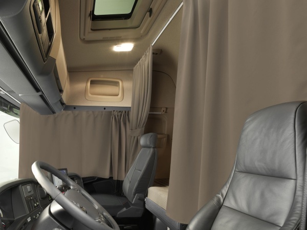 Комплект автоштор и карнизов Блэкаут - авто XLK 480х100/240х160 (цвет: Светло-коричневый)