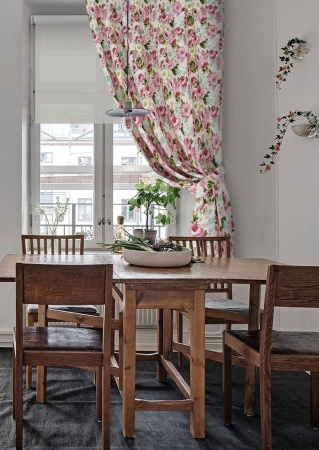 Штора на тесьме "Selena - K" 136х175 цветы розовые