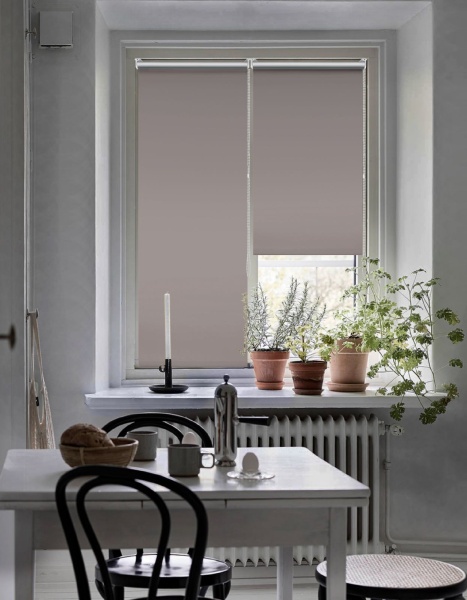 Рулонные шторы блэкаут отражающие цвет нюдовый