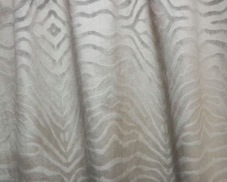 Штора на тесьме 136х270 см Dora с подхватом