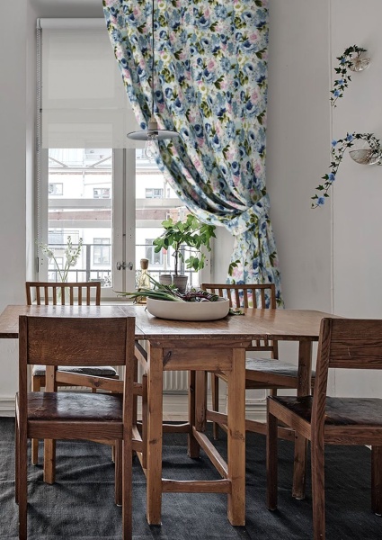 Штора на тесьме "Selena - K" 136х175 цветы голубые