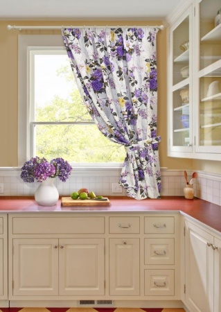 Штора на тесьме "Melodia" 136x175 фиолетовые цветы