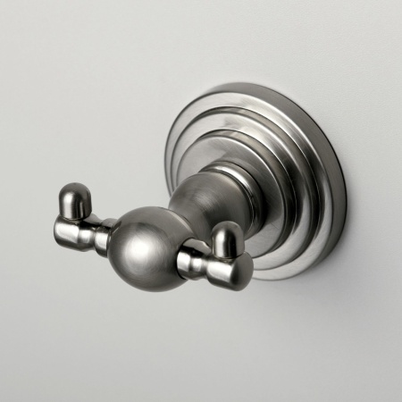 Крючок двойной Ammer K-7023D