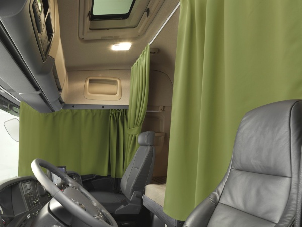Комплект автоштор и карнизов Блэкаут - авто XLK 480х100/240х160 (цвет: Светло-зеленый)