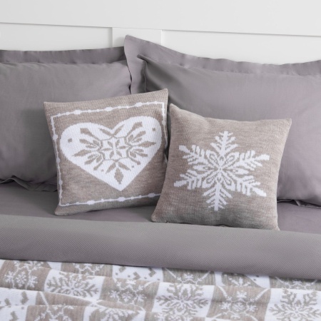 Наволочка вязаная на молнии 35х35 см Сердце