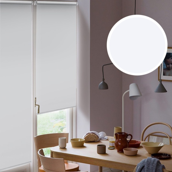 Рулонные шторы блэкаут LUX Бланка для балконной двери цвет белый