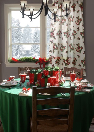 Штора на тесьме "Шишки" 136х175