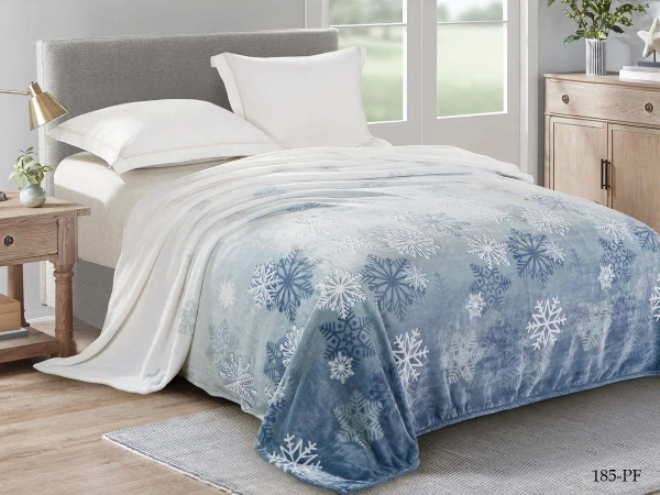 Плед Cleo "California" велсофт полуторный 150*200 голубой снежинки в чемодане